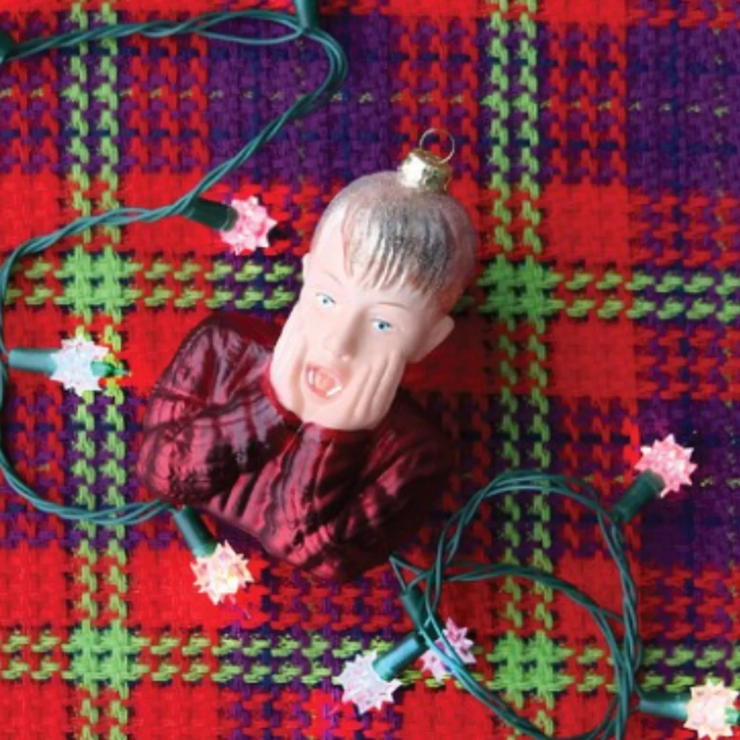The Jolly Christmas Shop Traditional Christmas Decorations | Pop Culture | Cody Foster 5.25" Kevin McCallister Home Alone Glass Christmas Ornament GO-8898