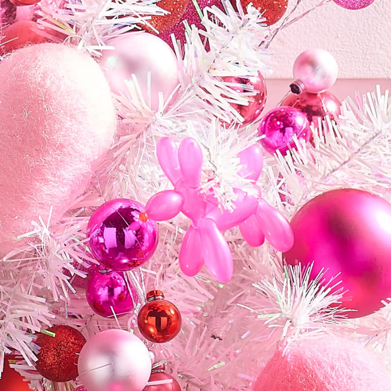 The Jolly Christmas Shop Hipster Tree | A Blushing Holiday | Raz 3.5" Pink Balloon Dog Glass Christmas Ornament 4452886