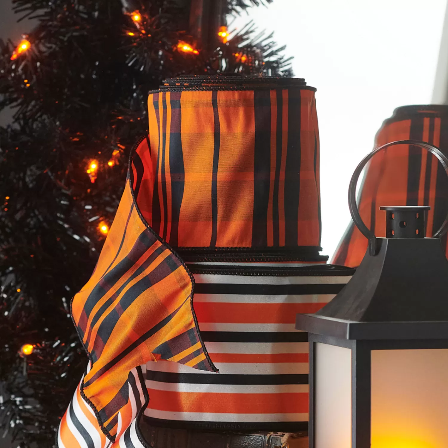 The Jolly Christmas Shop Vintage Halloween Decorations | Halloween Picks And Sprays | Raz 4" Orange And Black Check Plaid Wired Halloween Ribbon R4471808