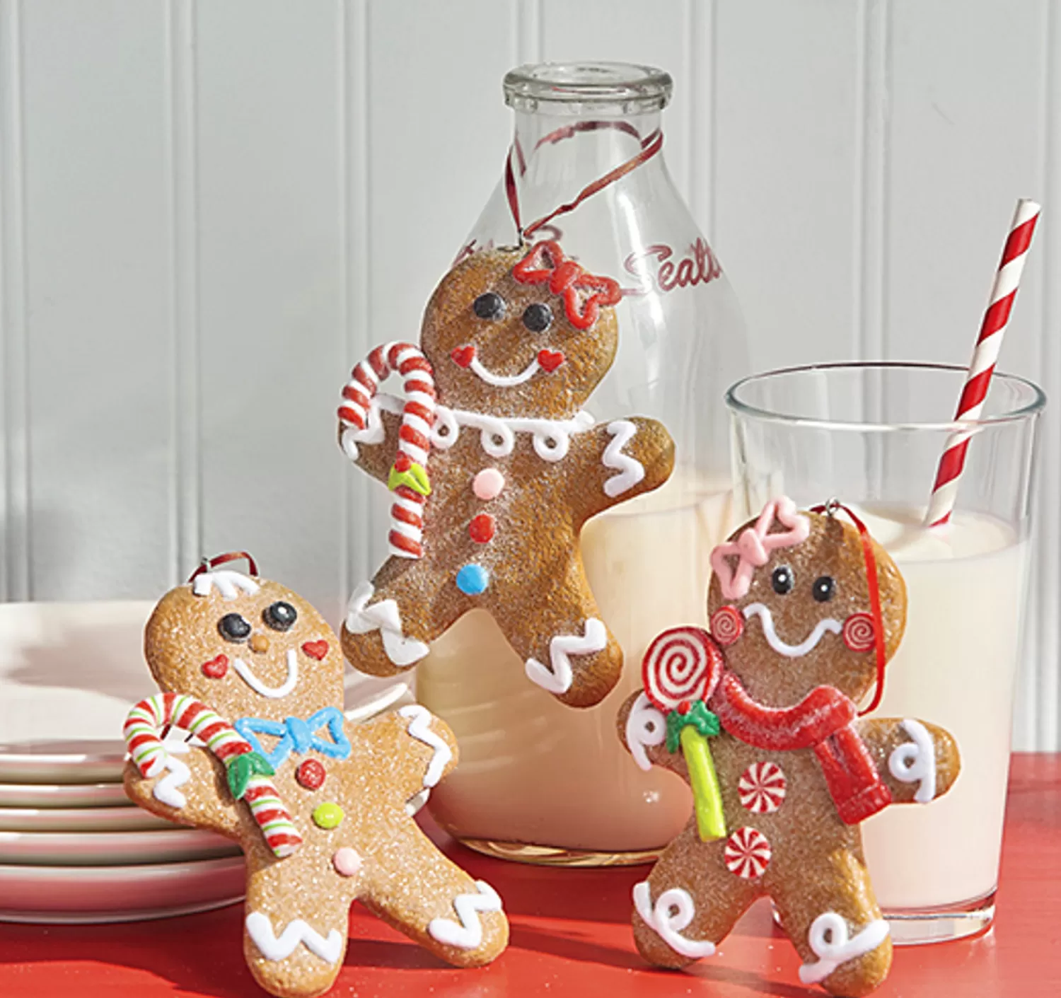 The Jolly Christmas Shop Jingle And Cocoa | Gingerbread | Raz 5" Decorated Gingerbread Boy Or Girl Christmas Ornament 4015547